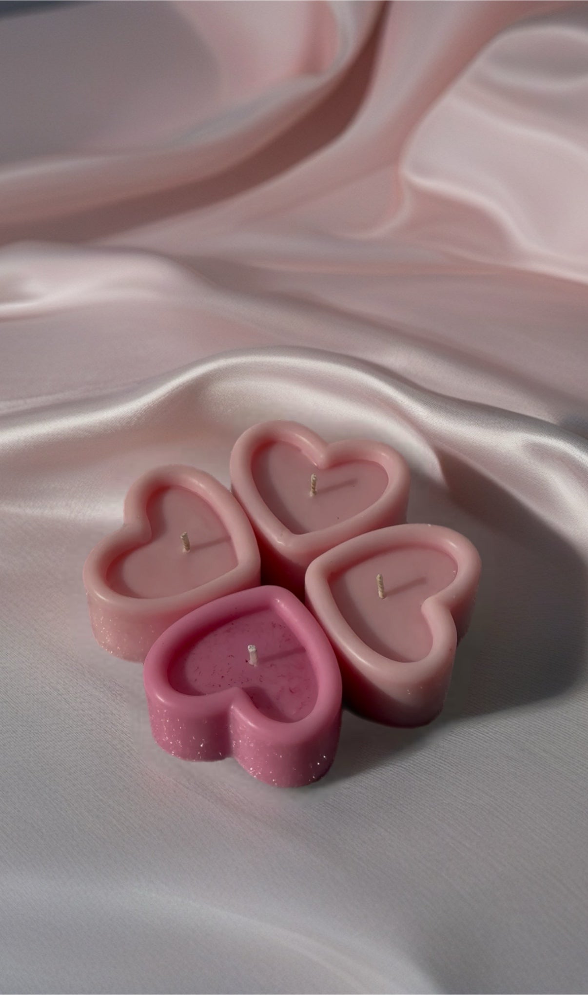 Luxury Pink Heart Candle – Handmade in UAE | Sweet Scented Minimalist Decor