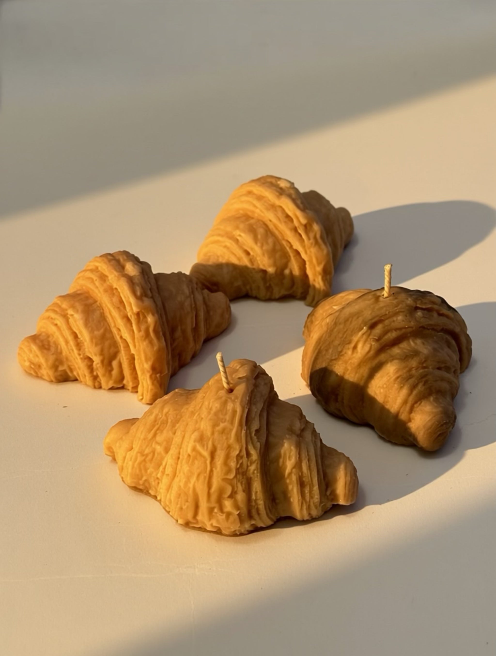 Croissant Candle – Luxury Gourmand Coconut Wax Candle (Vanilla, Chocolate or Pistachio) handmade in UAE
