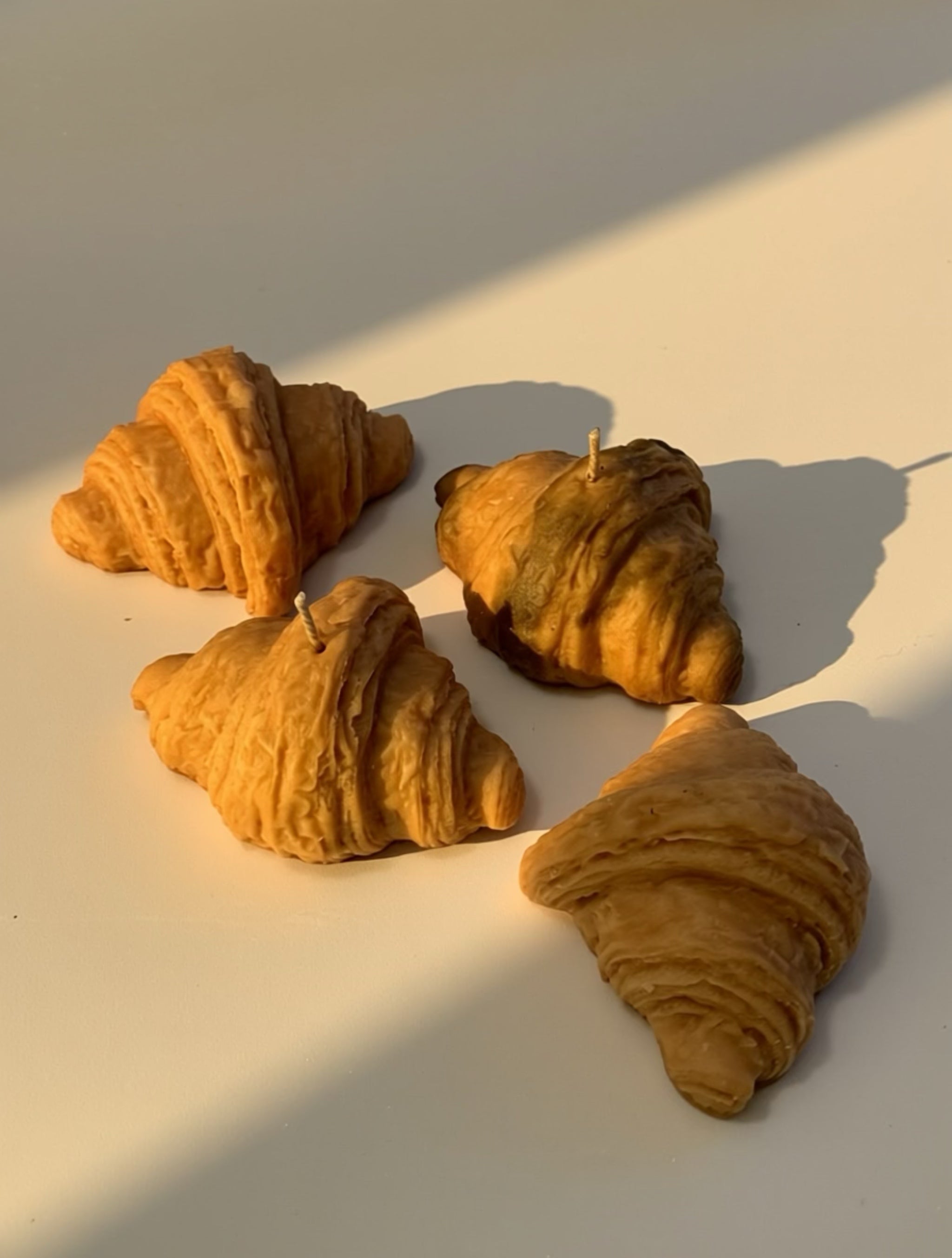 Croissant Candle – Luxury Gourmand Coconut Wax Candle (Vanilla, Chocolate or Pistachio) handmade in UAE